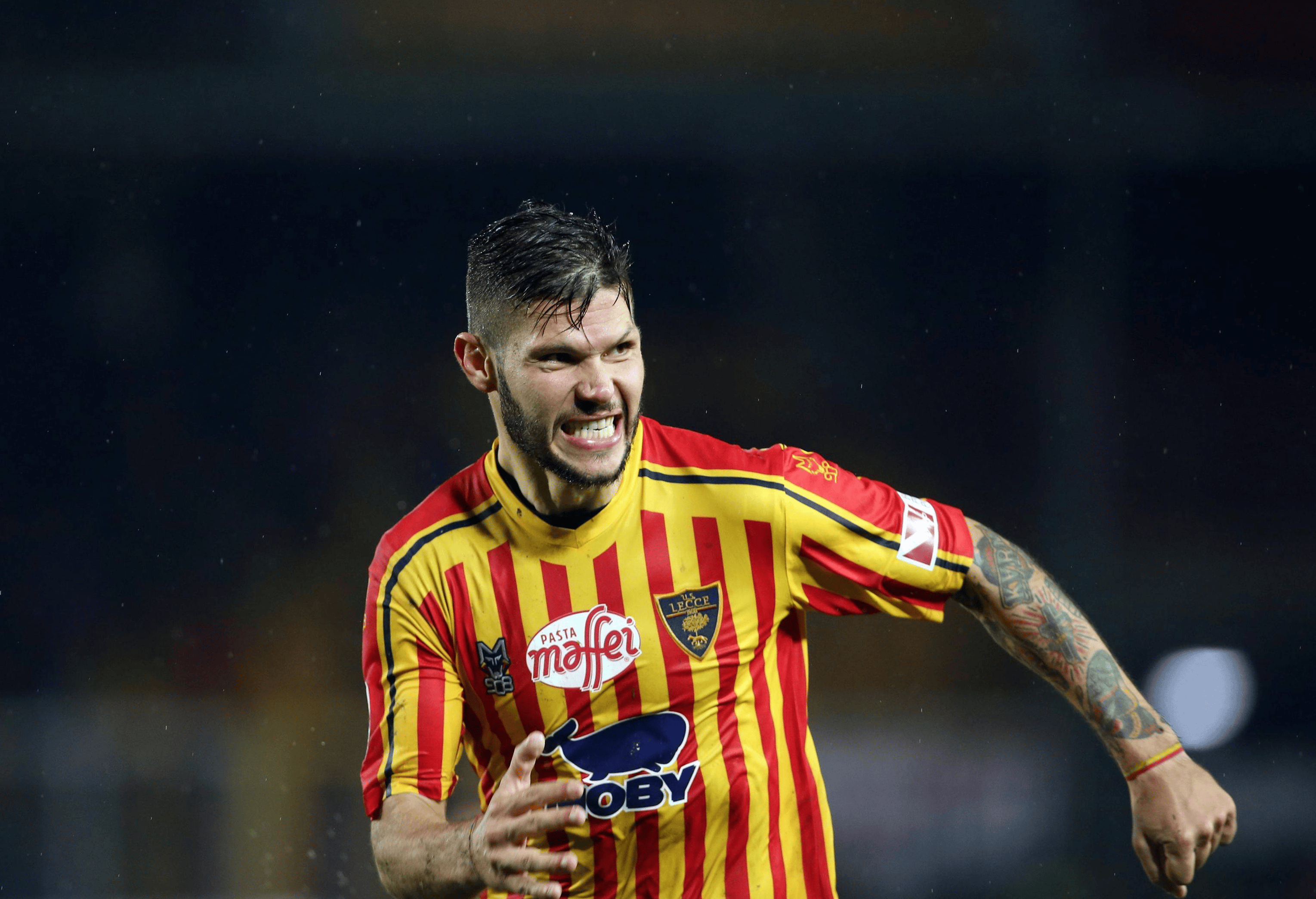 关于意甲赛前走向成谜,阿斯顿维拉再遭质疑,引发热议,年轻球员得到机会的信息-多宝电竞