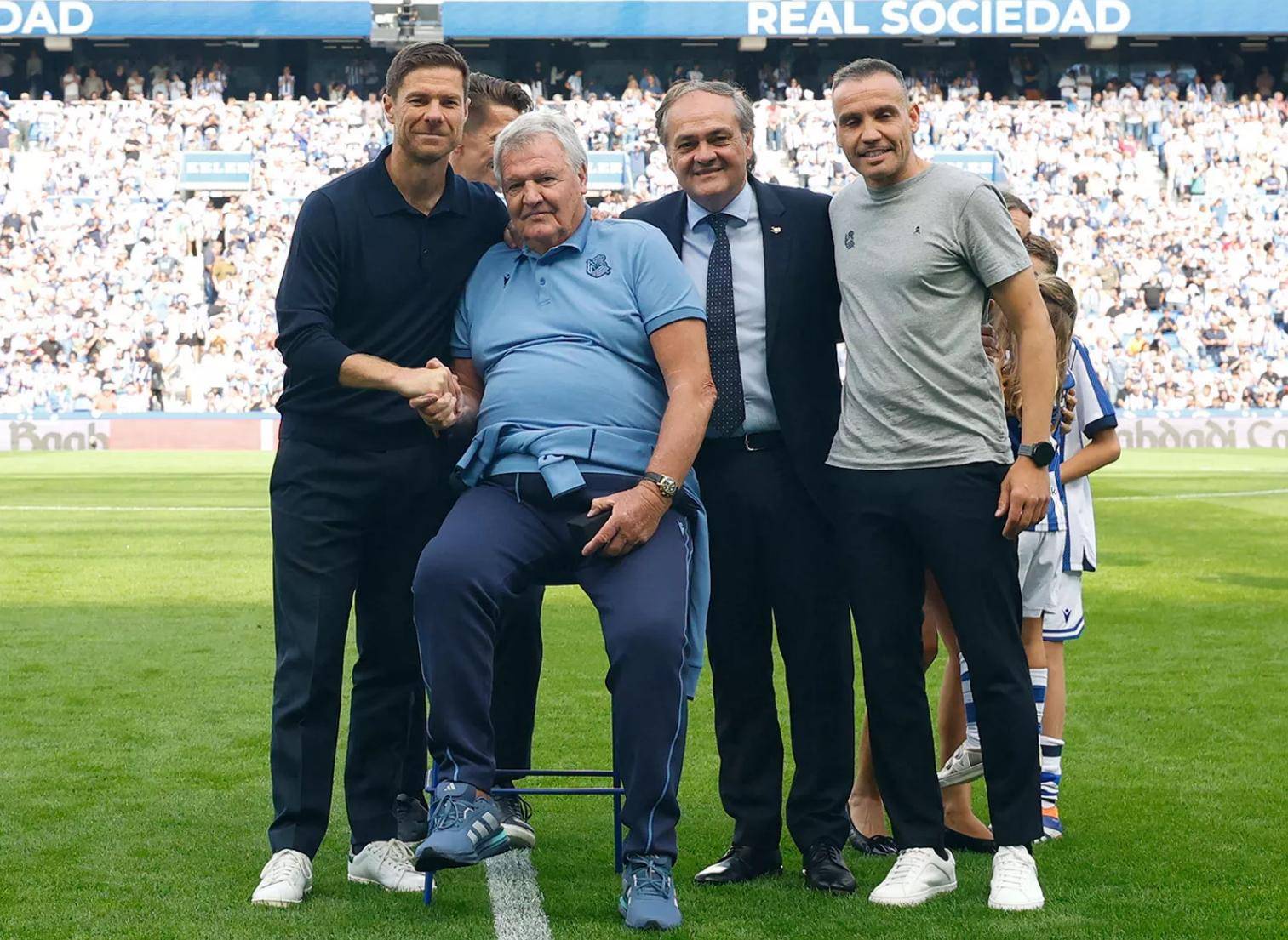 风云突变皇家马德里集结日再遭质疑；亚冠版图或变；更衣室稳定；更衣室氛围转暖(9月16日晚皇家马德里最新消息)-多宝电竞