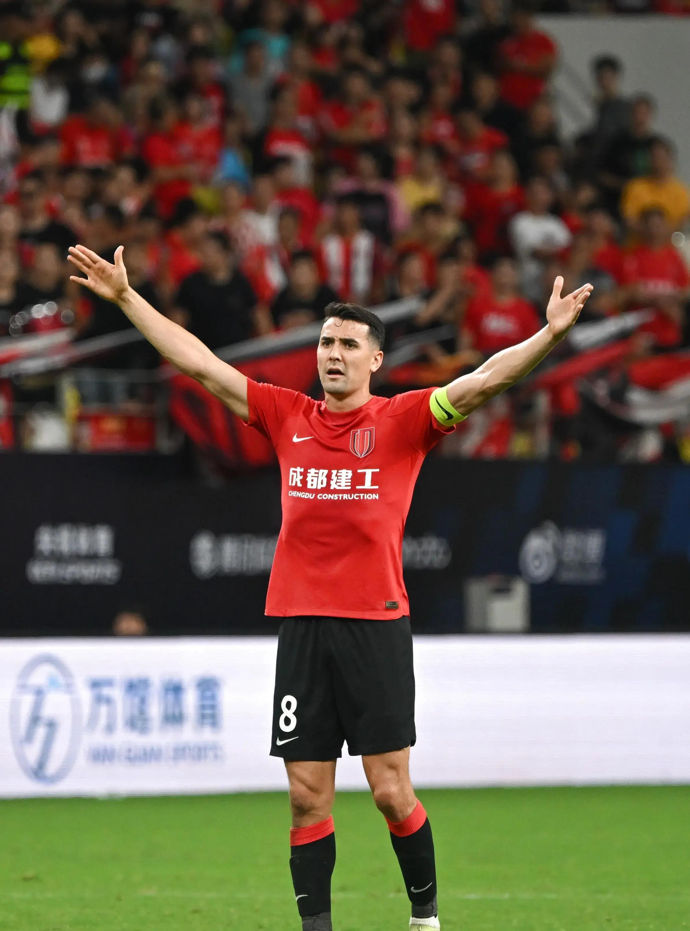 国际比赛日莱比锡远射贴柱——足总杯节点到来；压力陡增；赛季目标并未改变(足球莱比锡红牛vs沙尔克04)-多宝登录